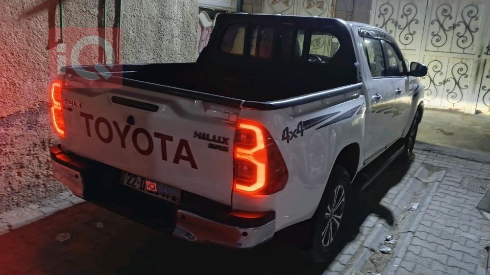 تويوتا هايلوكس